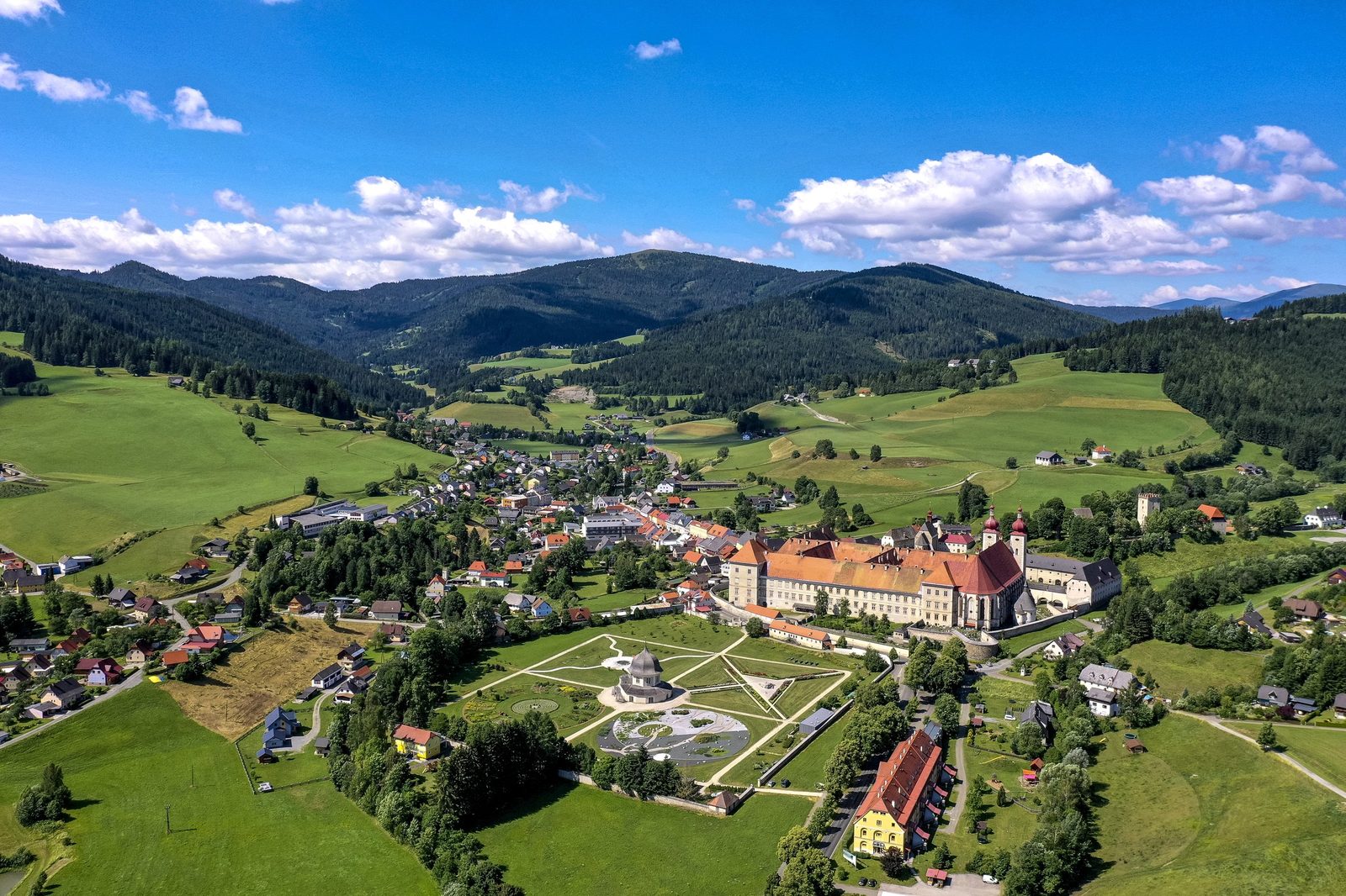 Blick auf das Stift St. Lambrecht